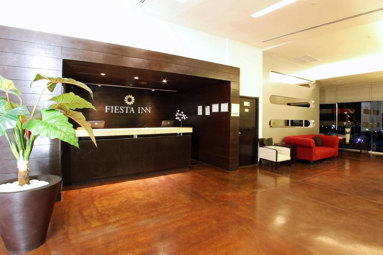 Fiesta Inn Express Дуранго Экстерьер фото