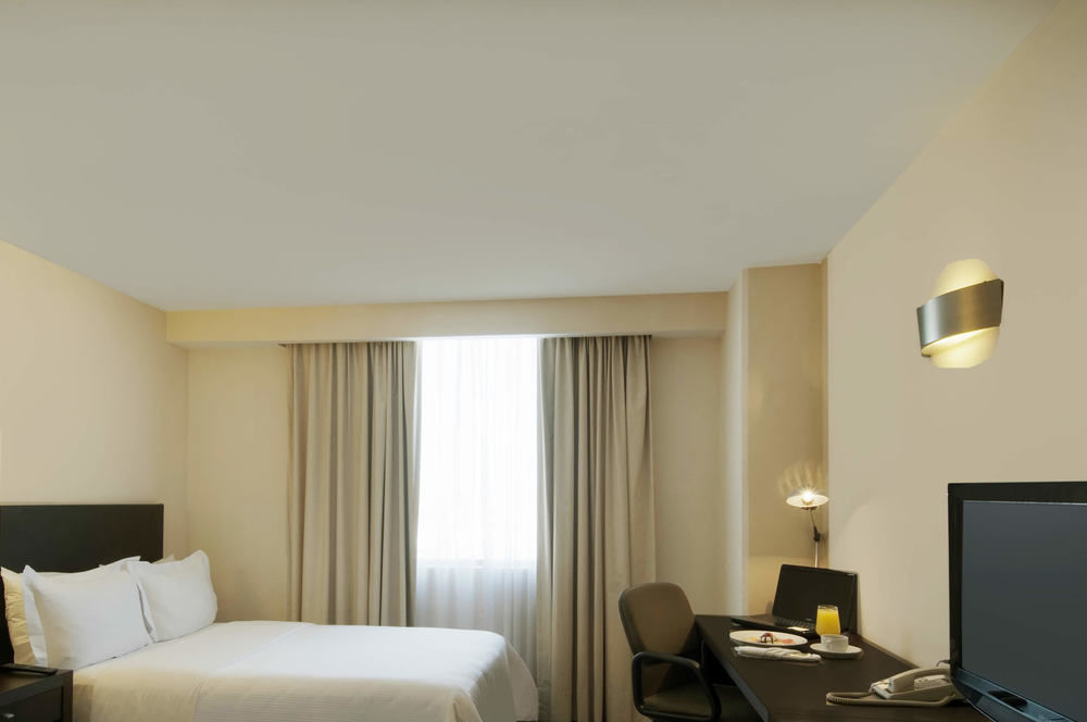 Fiesta Inn Express Дуранго Экстерьер фото