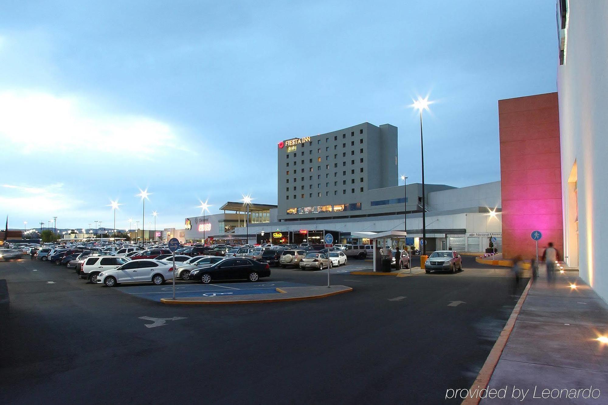 Fiesta Inn Express Дуранго Экстерьер фото