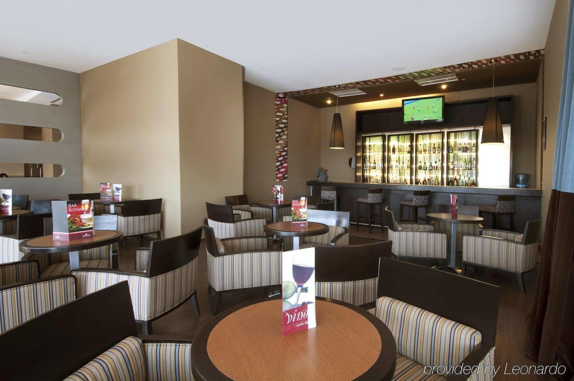 Fiesta Inn Express Дуранго Ресторан фото