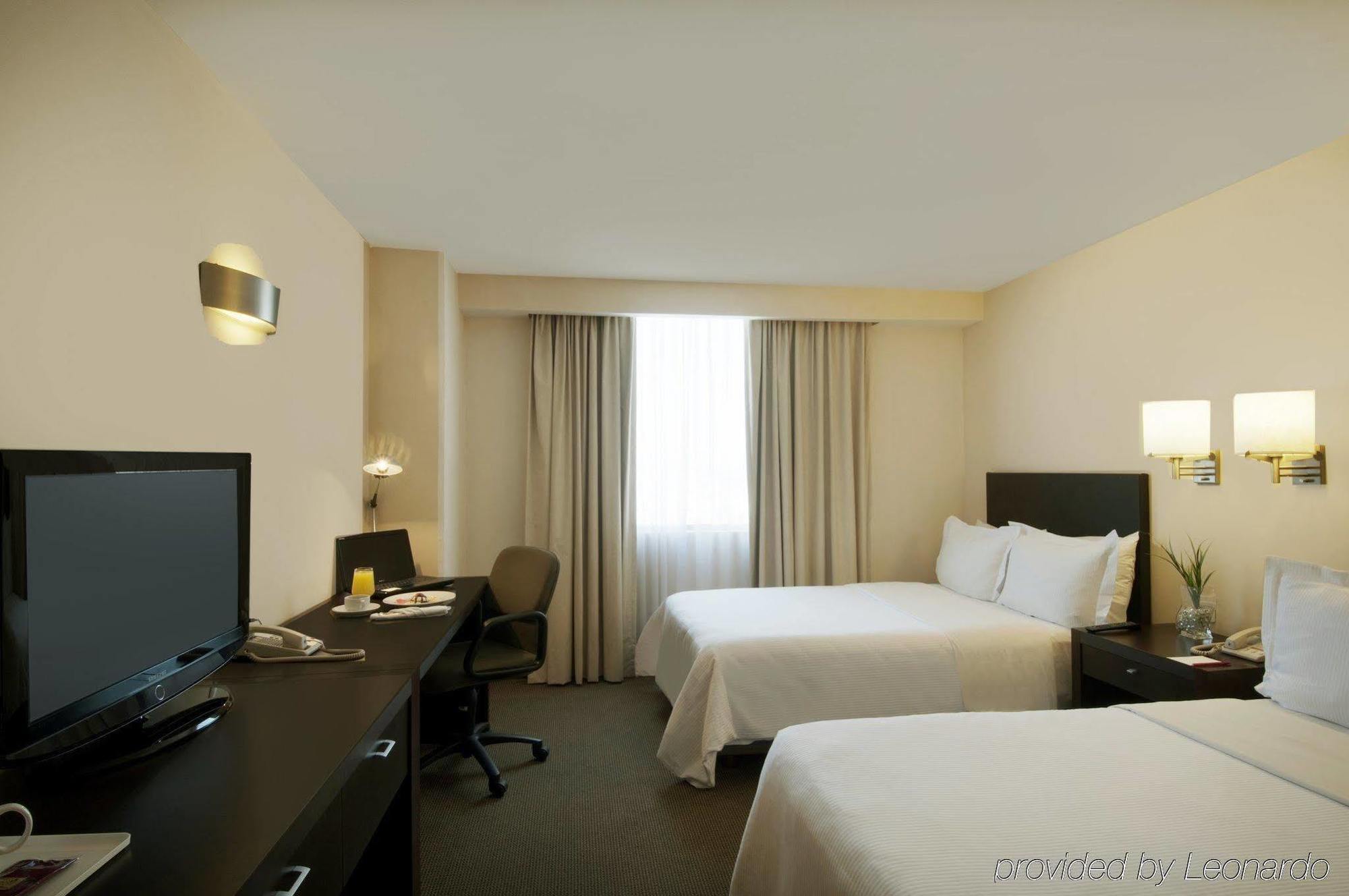 Fiesta Inn Express Дуранго Экстерьер фото